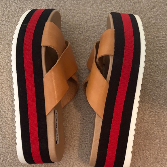 NWOB Steve Madden AsherTan Platform Sandals - Picture 5 of 5